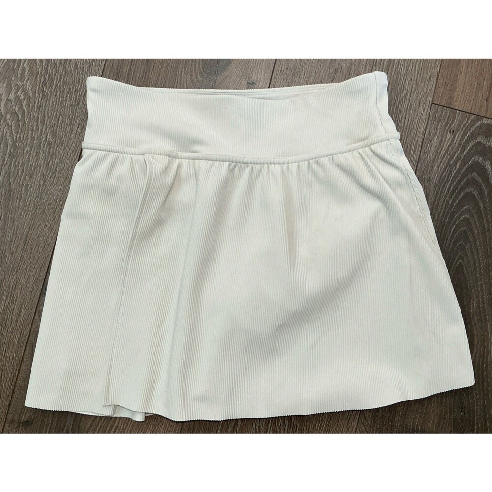 Spanx Get Moving Skort Cream Ribbed Skirt Shorts Running Golf Tennis Size Large
